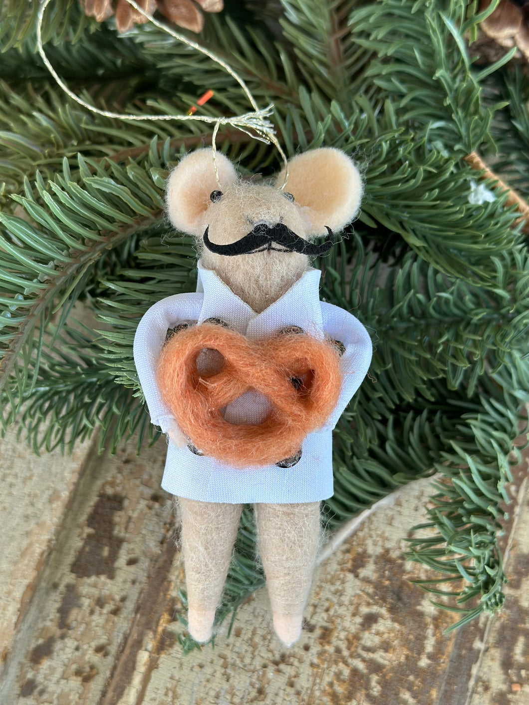 Wool Felt Mouse Chef with Pretzel