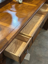 Load image into Gallery viewer, Beautiful Drexel Desk