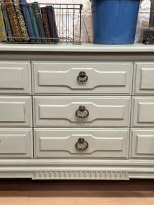 Vintage Drexel 9 Drawer Dresser