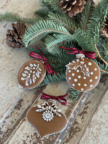 Coffee and Crafting Christmas Ornaments Dec 6th 10:00-12:00