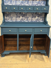 Load image into Gallery viewer, Ethan Allen 2 Piece Hutch
