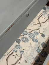 Load image into Gallery viewer, Antique Pine Dresser