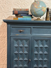 Load image into Gallery viewer, American of Martinsville Chest of Drawers