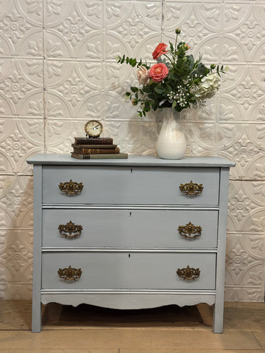 Antique 3 Drawer Dresser