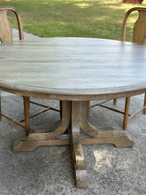 Load image into Gallery viewer, Pottery Barn Round Table with 4 chairs