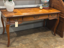 Load image into Gallery viewer, Beautiful Drexel Desk