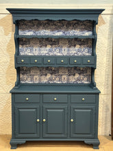 Load image into Gallery viewer, Ethan Allen 2 Piece Hutch