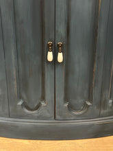 Load image into Gallery viewer, Petite Console Entry Table