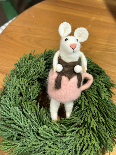 Wool felt hot chocolate mouse