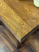 Load image into Gallery viewer, Antique Eastlake Oak Table