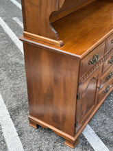 Load image into Gallery viewer, Moosehead Solid Maple Hutch
