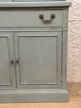 Load image into Gallery viewer, Vintage Mahogany China Cabinet
