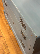 Load image into Gallery viewer, Antique 3 Drawer Chest