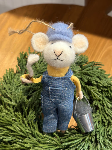 Wool felt painter mouse