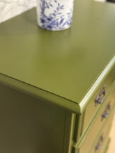 Load image into Gallery viewer, Dixie 4 Drawer Chest