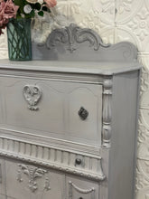 Load image into Gallery viewer, Stunning Antique Chest of Drawers