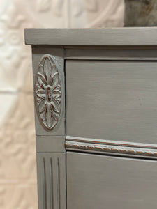 Dixie 8 Drawer Dresser