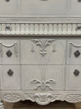Load image into Gallery viewer, Stunning Antique Chest of Drawers