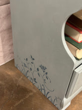 Load image into Gallery viewer, Adorable Petite Side Table