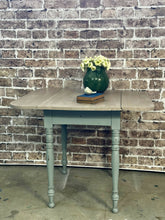 Load image into Gallery viewer, Antique Drop Leaf Accent Table