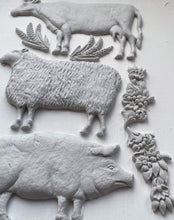 Load image into Gallery viewer, IOD Village Market Animals Mould