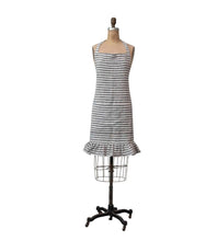 Load image into Gallery viewer, Black and White Ruffled Apron